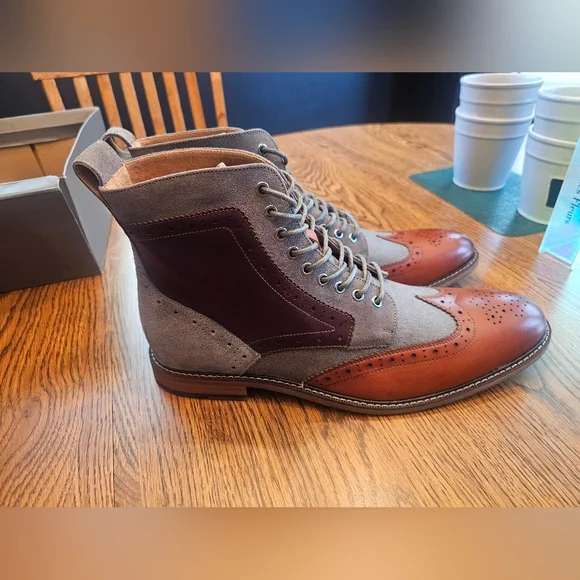 Stacy Adams Brown and Gray Lace-Up Boots - Picture 2 of 6